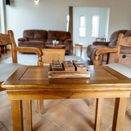 Casa Shani Βίλα *